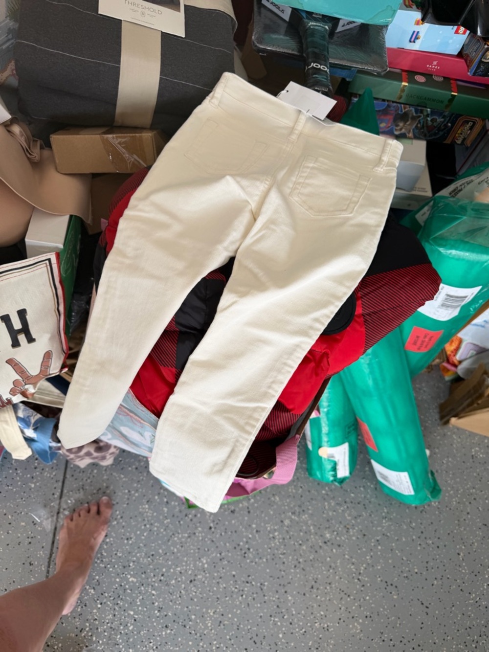 Cream/Off-White Janie and Jack jeans  size 4, new with tags